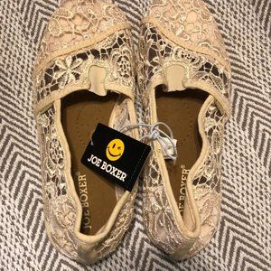 Womens/Juniors Sz 6 Beige NWT Joe Boxer Slip on Shoes